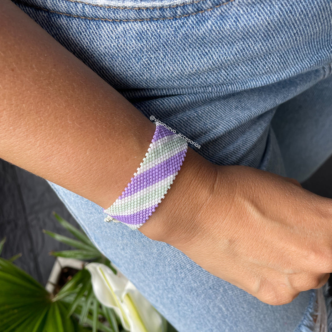 Pulsera lila verde