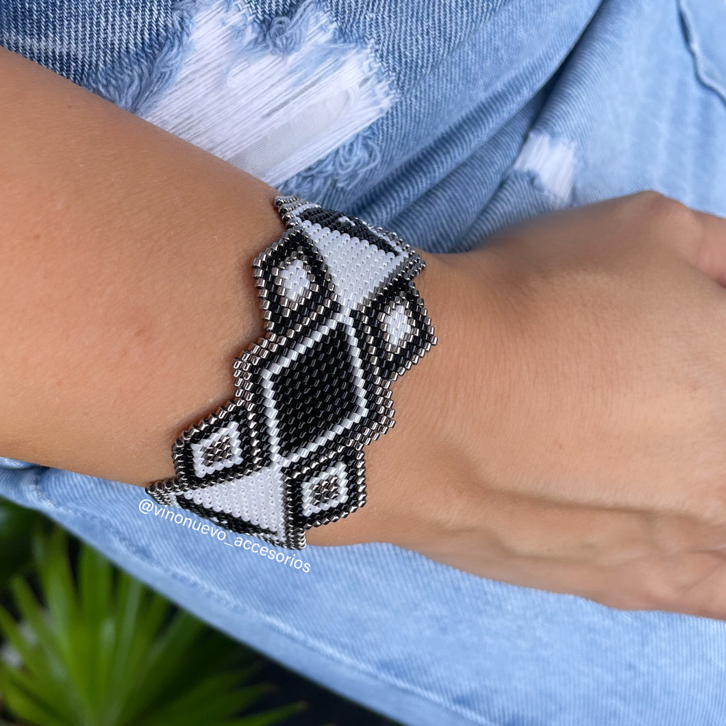 Brazalete Plata Negro y Blanco