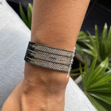 Cargar imagen en el visor de la galería, Pulsera negro y Plata
