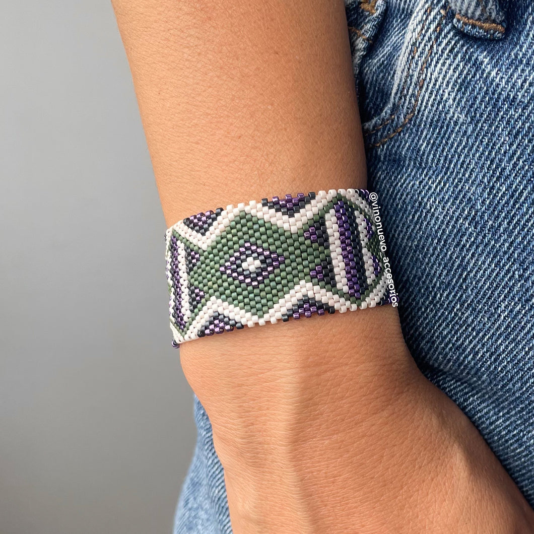 Brazalete verde morado